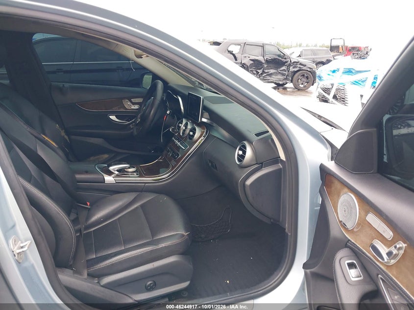 MERCEDES-BENZ C 300 2015 VIN 55SWF4JB4FU043037