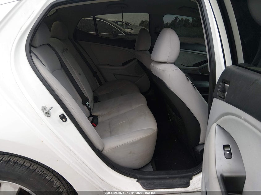 2015 KIA OPTIMA LX · Фото 8