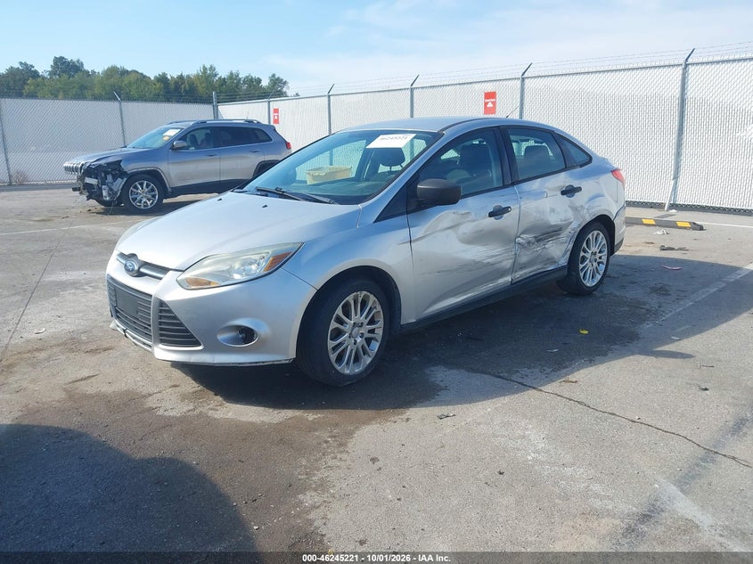 Vin: 1fahp3e26cl249213, lot: 46745247, ford focus s 20122