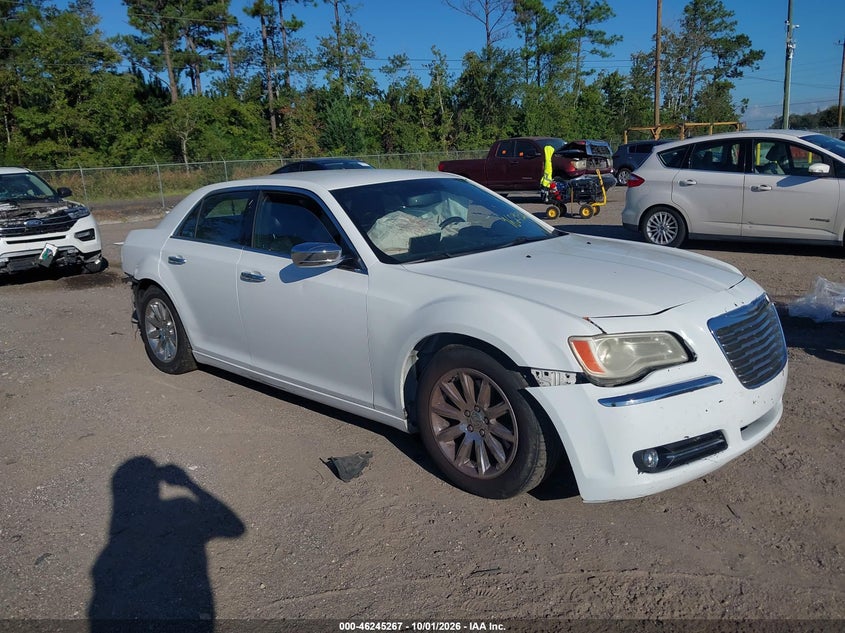 Vin: 2c3ccaet2dh532482, lot: 46745293, chrysler 300c 2013 img_1