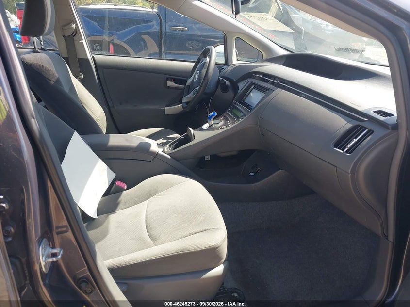 2011 TOYOTA PRIUS auction photo 5