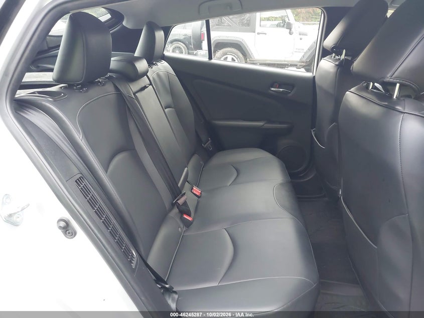 TOYOTA PRIUS PRIME - zdjęcie 8
