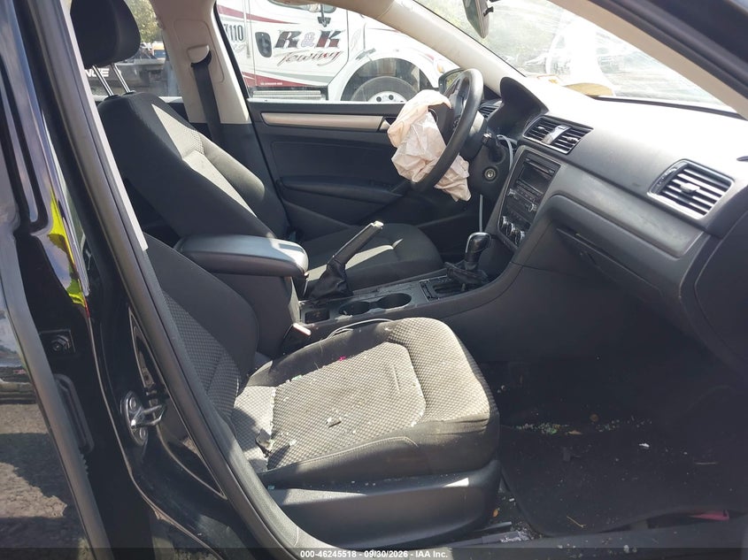 VOLKSWAGEN PASSAT 2012 VIN 1VWAP7A35CC048482