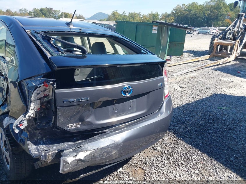 2014 TOYOTA PRIUS FOUR · Фото 17