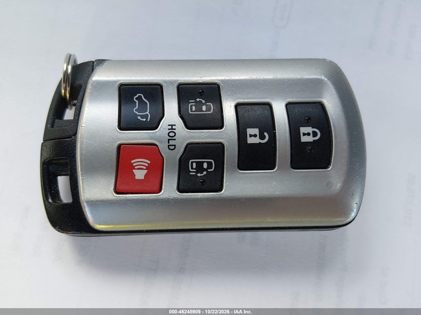 TOYOTA SIENNA - zdjęcie 11