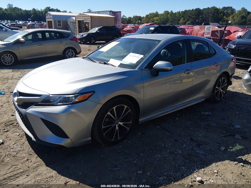 TOYOTA CAMRY - zdjęcie 2