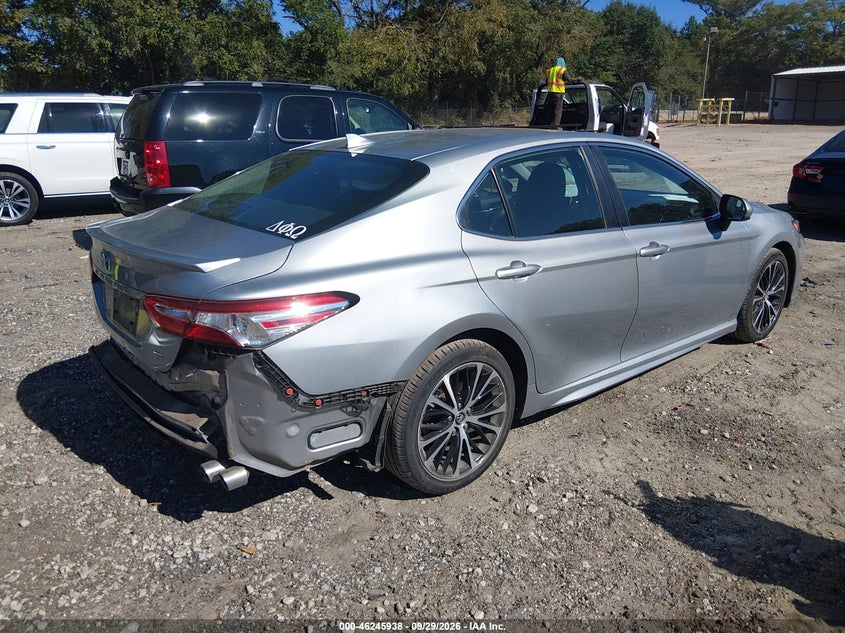 TOYOTA CAMRY - zdjęcie 4