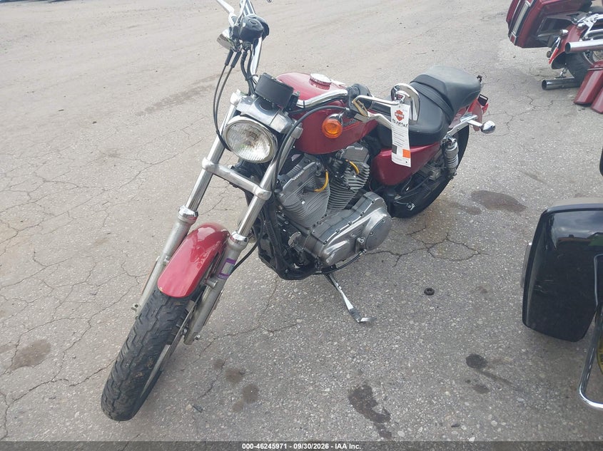 HARLEY-DAVIDSON XL883 2004
