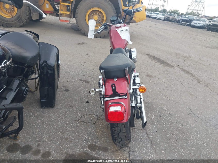 HARLEY-DAVIDSON XL883 2004