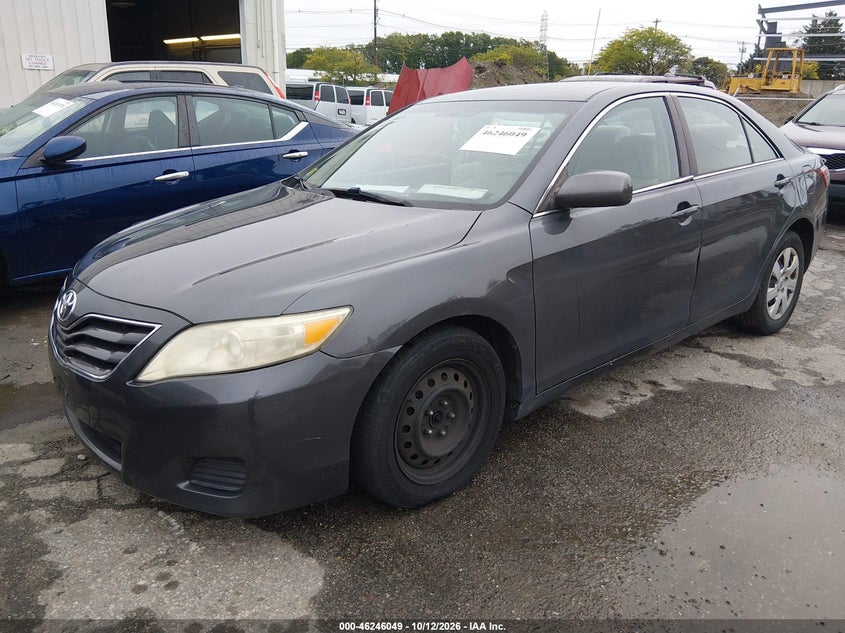 Vin: 4t1bf3ekxbu708914, lot: 46746075, toyota camry le 20112