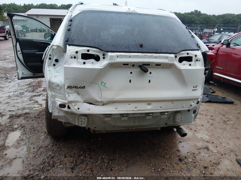 TOYOTA RAV4 - zdjęcie 18