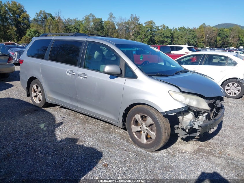 Vin: 5tdkk3dc5fs577301, lot: 46746238, toyota sienna le 8 passenger 20151