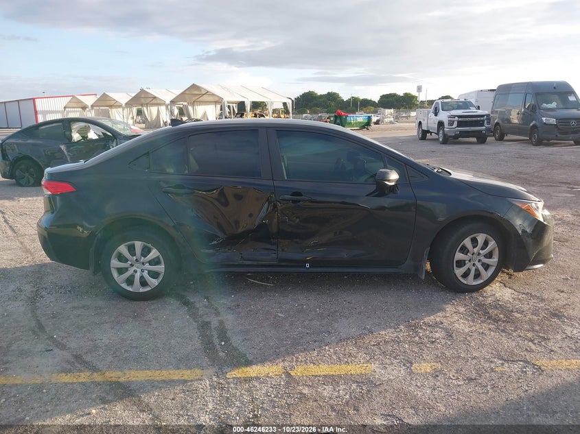TOYOTA COROLLA - zdjęcie 13