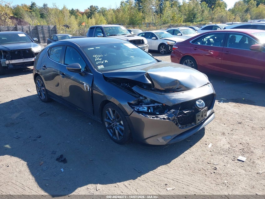 Vin: jm1bpakm4p1608148, lot: 46746399, mazda mazda3 2.5 s select 2023 img_1