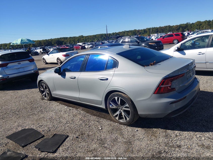 Vin: 7jrl12fk3rg322877, lot: 46746487, volvo s60 b5 core dark theme 20243