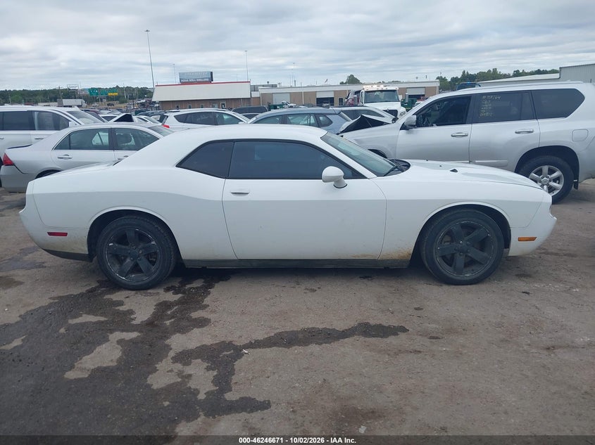 2013 DODGE CHALLENGER SXT · Фото 13