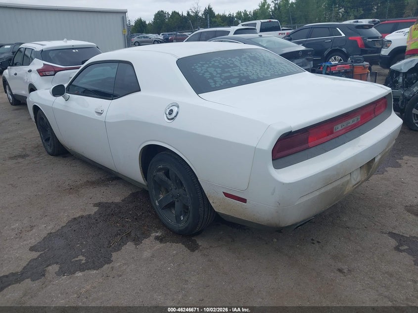 2013 DODGE CHALLENGER SXT · Фото 3