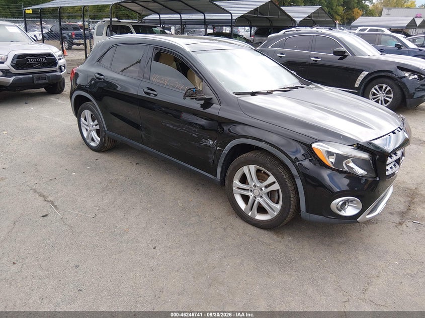 MERCEDES-BENZ GLA 250 - zdjęcie 1