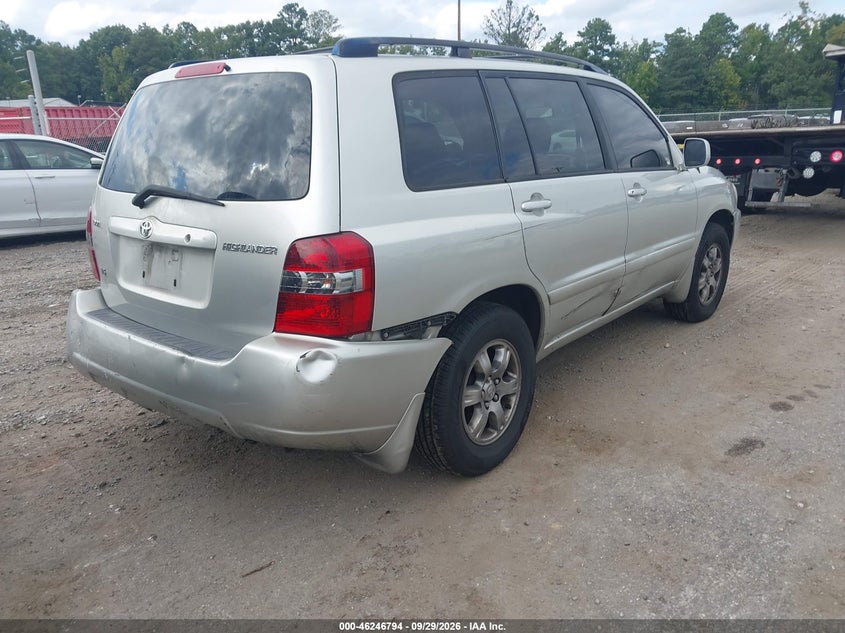 2004 TOYOTA HIGHLANDER auction photo 4