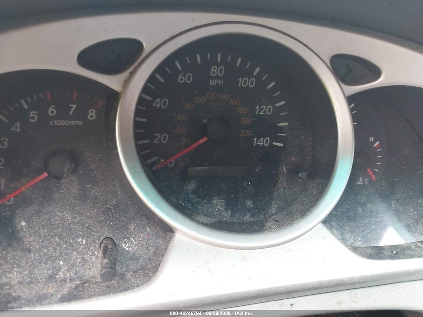 2004 TOYOTA HIGHLANDER auction photo 7