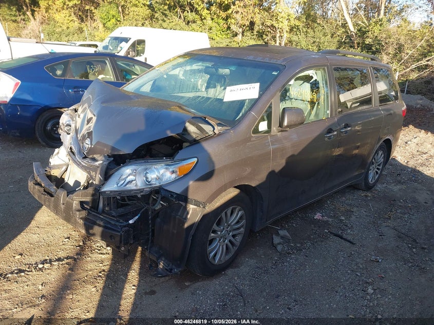 Vin: 5tdyk3dc8gs715280, lot: 46746845, toyota sienna xle 8 passenger 20162
