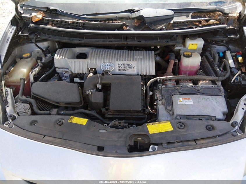 2010 TOYOTA PRIUS III · Photo 10