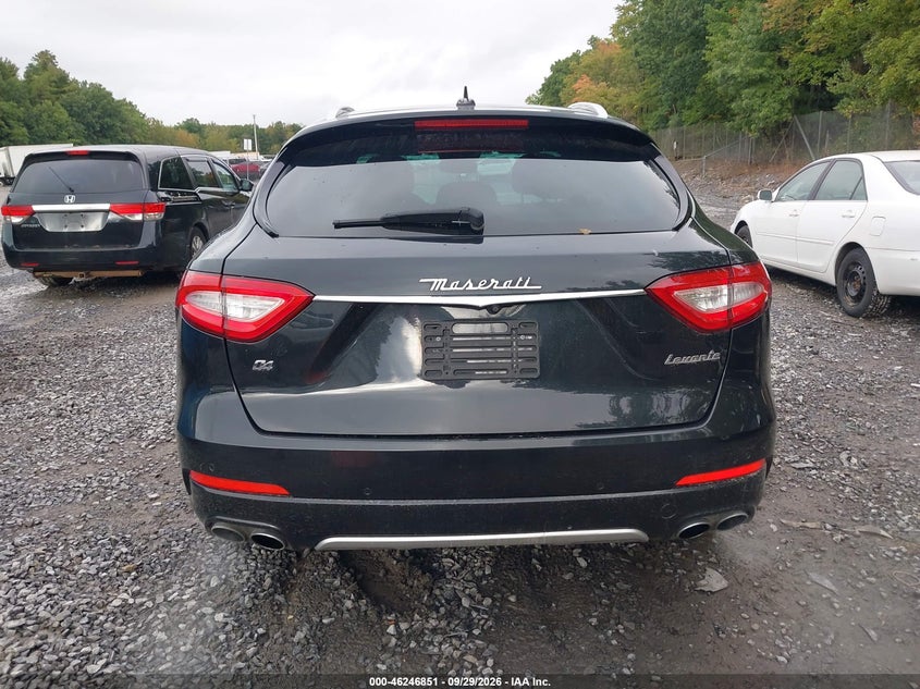 2019 MASERATI LEVANTE GRANLUSSO · Photo 16