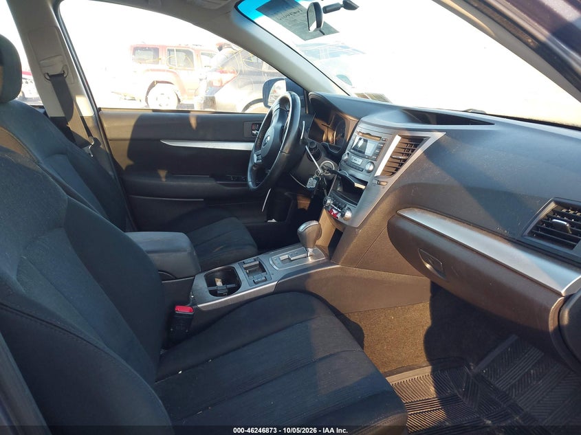 2013 SUBARU LEGACY 2.5I PREMIUM · Фото 5