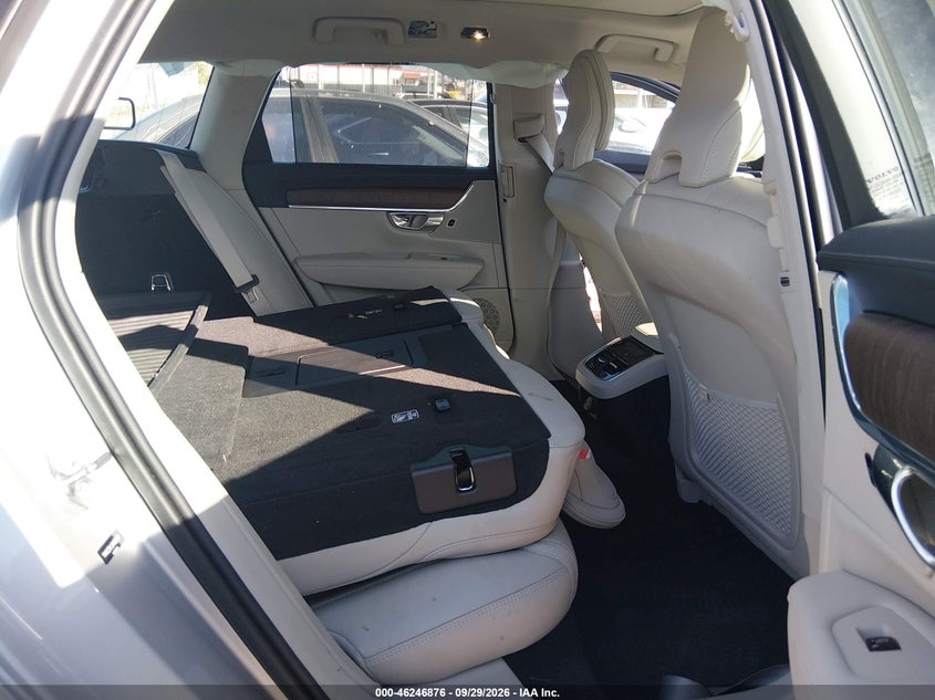VOLVO V90 2021 VIN YV1A22VL9M1162362