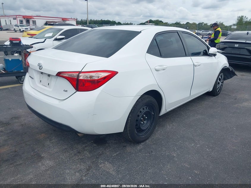 TOYOTA COROLLA - zdjęcie 4