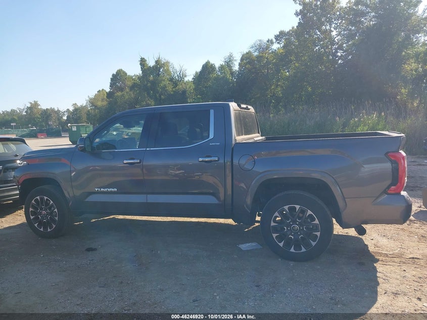 TOYOTA TUNDRA - zdjęcie 15
