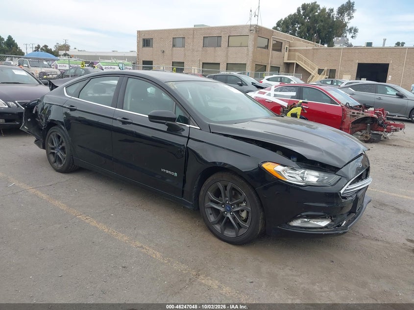 Vin: 3fa6p0lu7jr204712, lot: 46747074, ford fusion hybrid se 2018 img_1