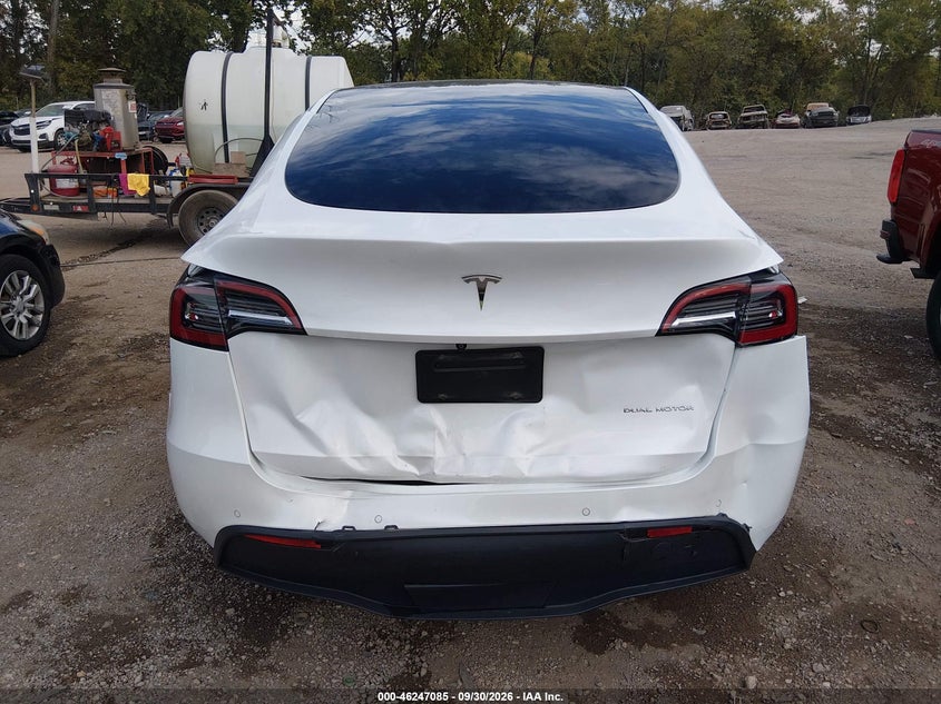 TESLA MODEL Y - zdjęcie 16