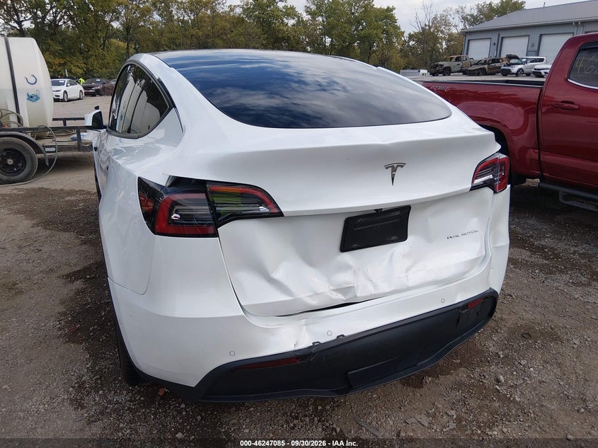 TESLA MODEL Y - zdjęcie 6