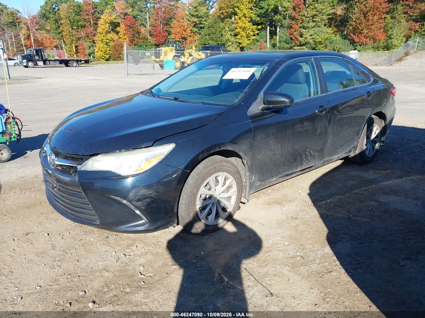 Фото 2 - TOYOTA CAMRY