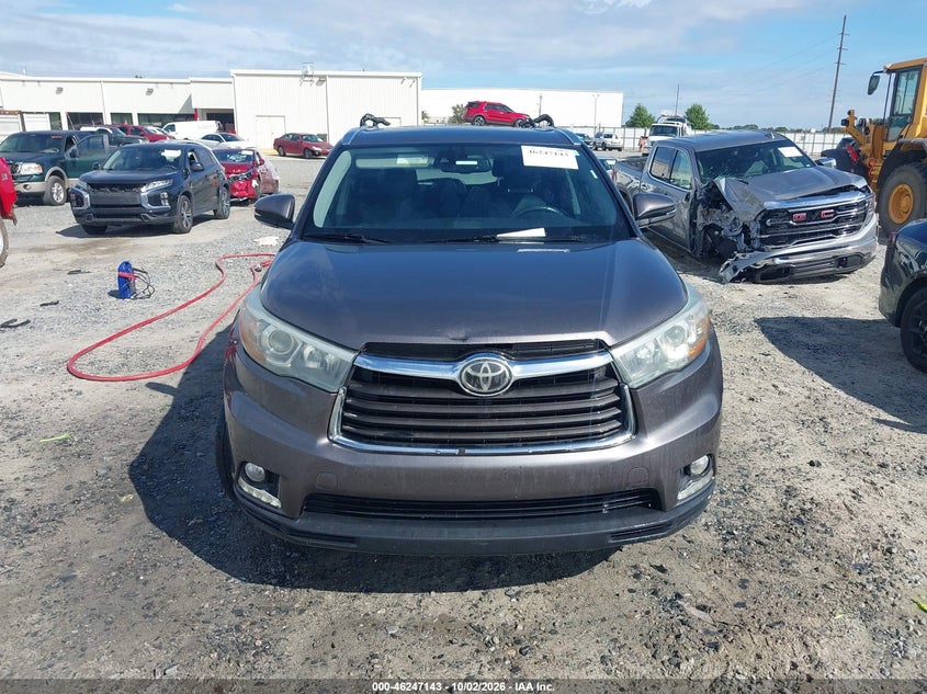 TOYOTA HIGHLANDER - zdjęcie 12