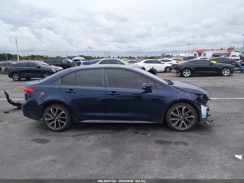 TOYOTA COROLLA - zdjęcie 14