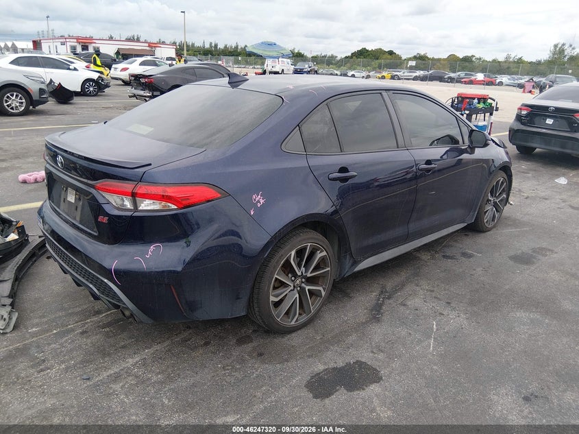 TOYOTA COROLLA - zdjęcie 4