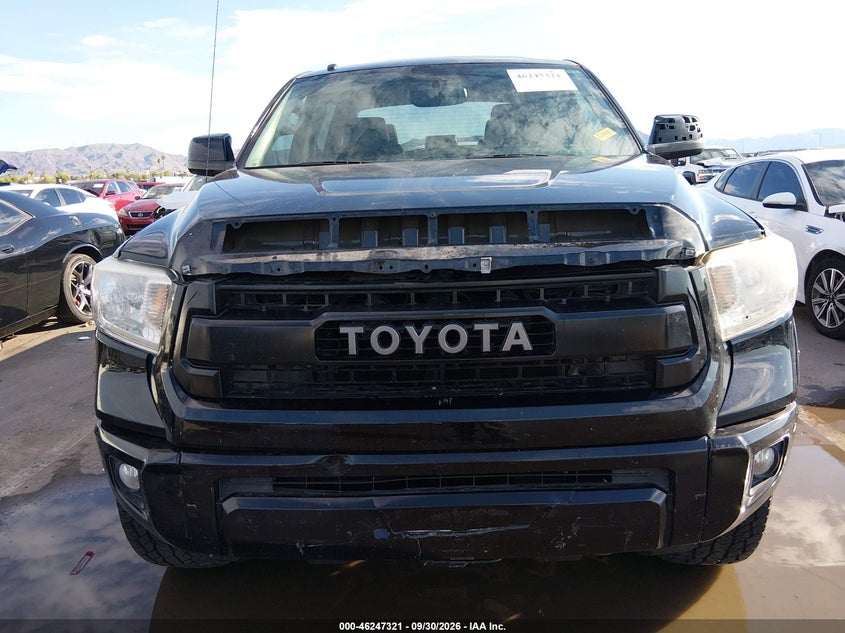 TOYOTA TUNDRA - zdjęcie 12