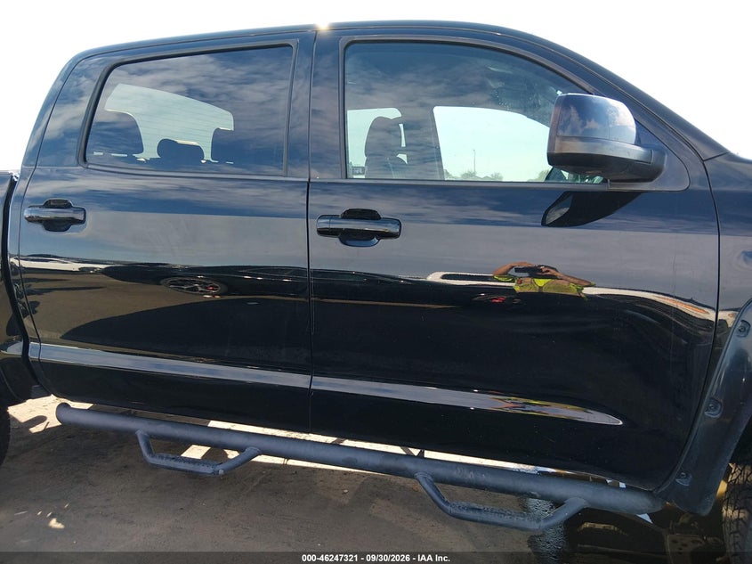 TOYOTA TUNDRA - zdjęcie 13