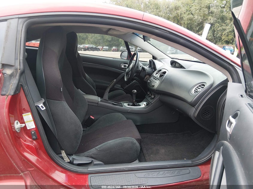 2011 MITSUBISHI ECLIPSE auction photo 5