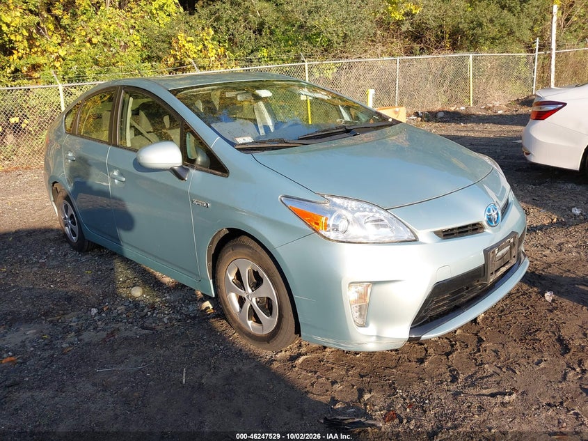 Vin: jtdkn3du8f1893157, lot: 46747555, toyota prius three 20151
