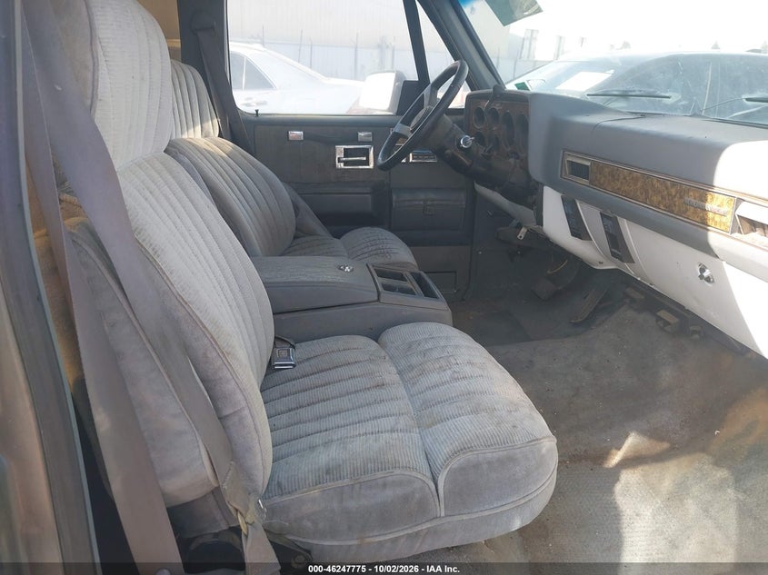 1990 GMC SUBURBAN