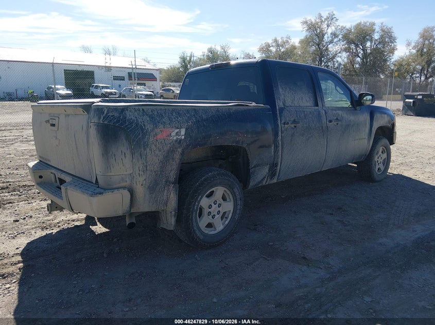 2008 CHEVROLET SILVERADO 1500 LT1 · Фото 4