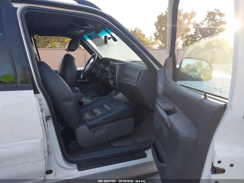 FORD EXPLORER SPORT TRAC 2002 VIN 1FMZU67E52UC50938