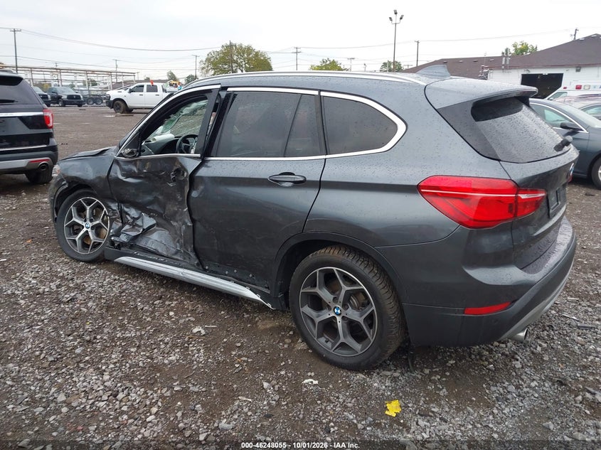 BMW X1 - zdjęcie 3