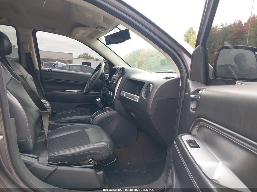 JEEP COMPASS 2015 VIN 1C4NJDEBXFD130714