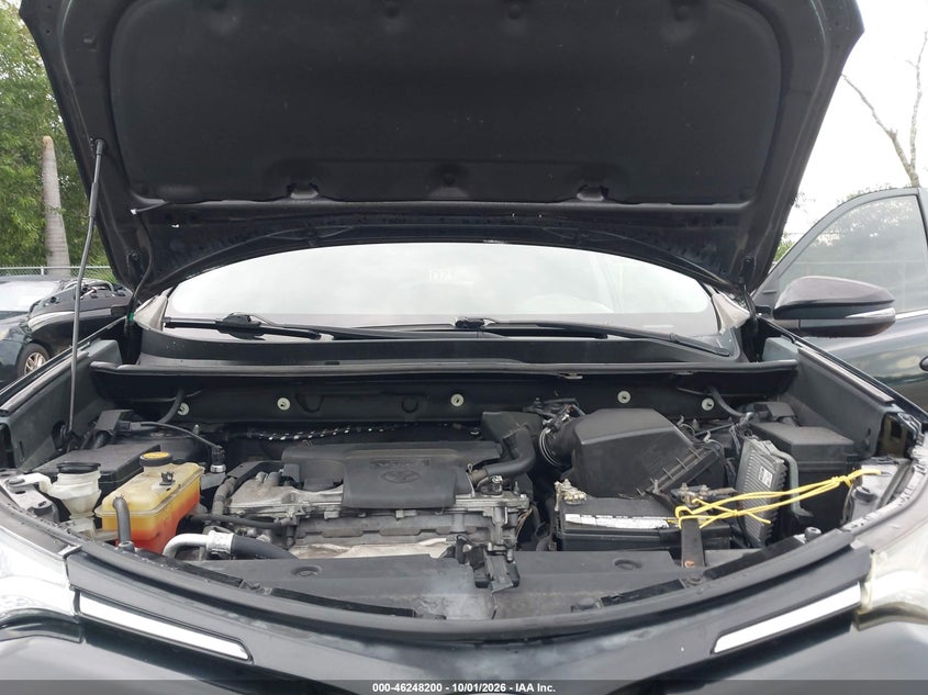 TOYOTA RAV4 - zdjęcie 10