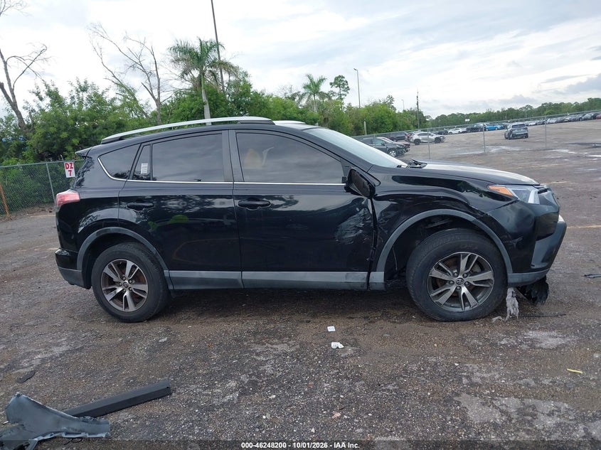 TOYOTA RAV4 - zdjęcie 13