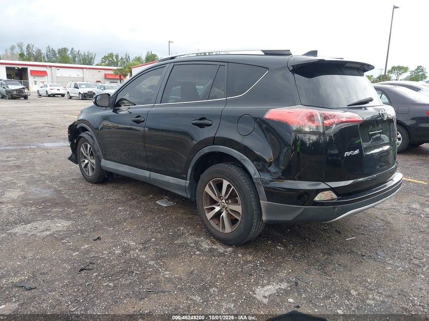 TOYOTA RAV4 - zdjęcie 3
